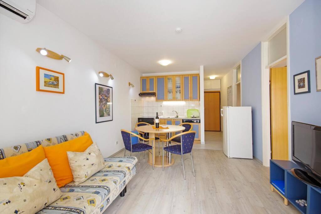 Apartman In Your Pocket For 4 Person Split